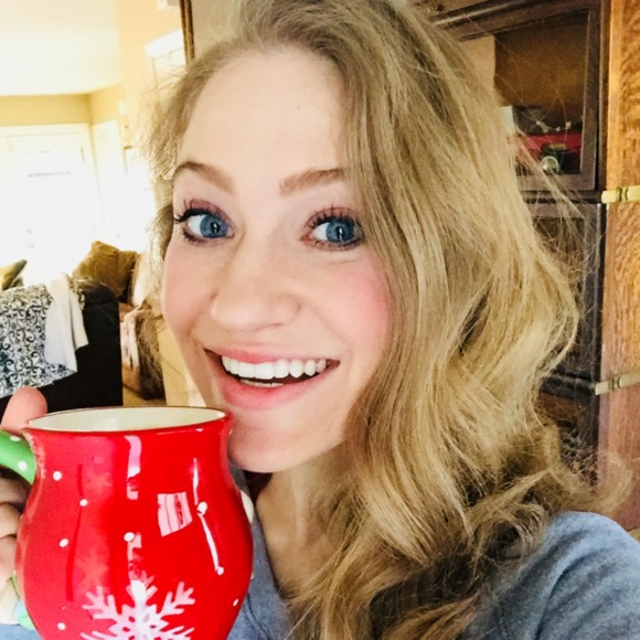 Meet your Posher, Whitney - Picture 1 of 1